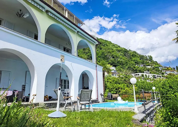 Grande Dame By Fewotessin Holiday home *