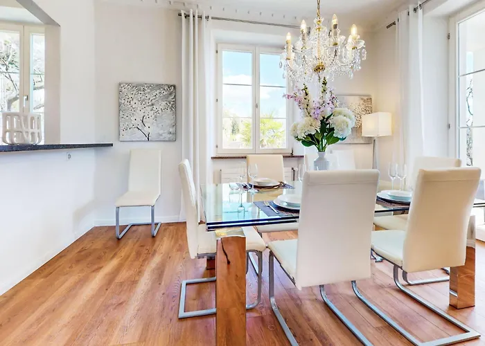 Grande Dame By Fewotessin Dom wakacyjny Minusio