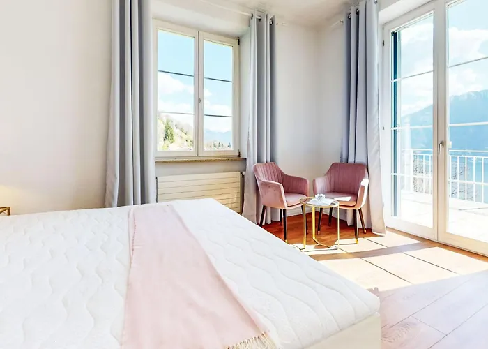 Dom wakacyjny Grande Dame By Fewotessin *