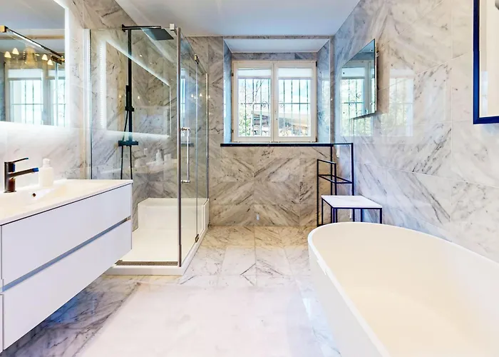 Vakantiehuis Grande Dame By Fewotessin Minusio